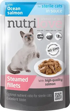 Nutrilove Steamed Fillets with Ocean Salmon in Sauce for Sterile Cats 85 g